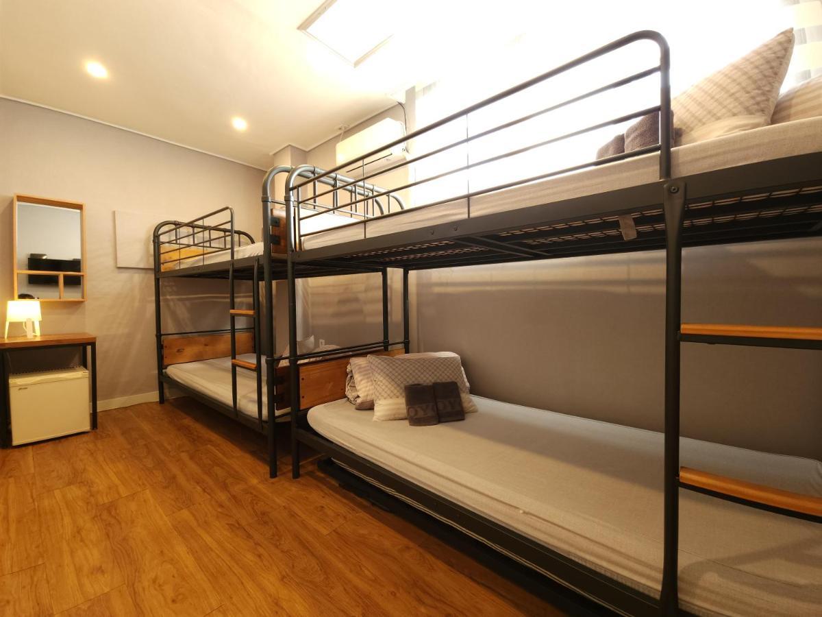 OYO HOSTEL DONGDAEMUN1 SEOUL 2 South Korea from 12 HOTELMIX